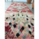 Long tapis berbère Boujad rouge rosé motifs géométriques losanges et petits carrés