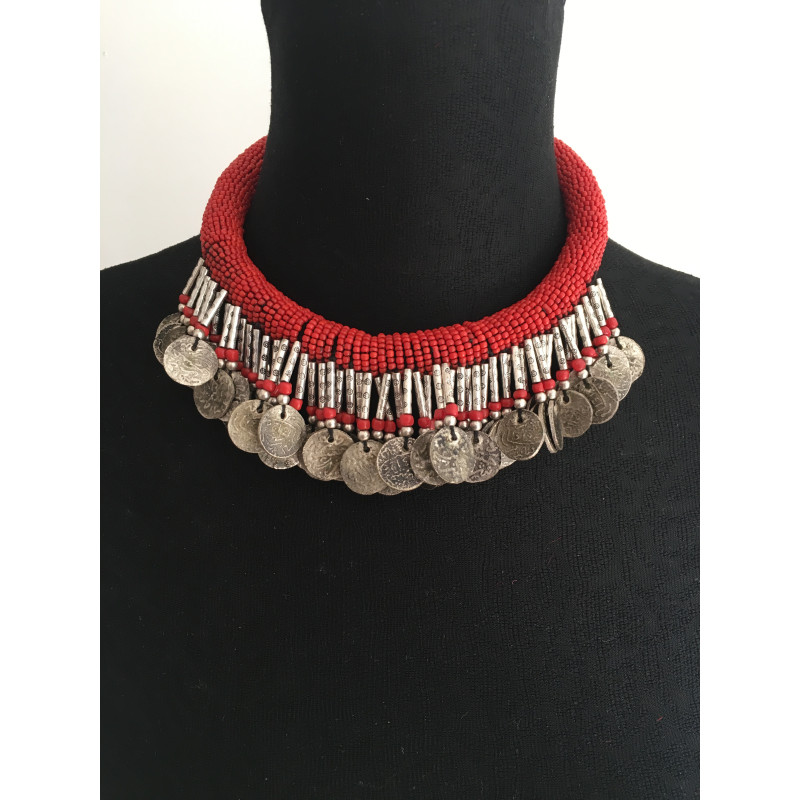 Collier berbère refait avec des accessoires anciens